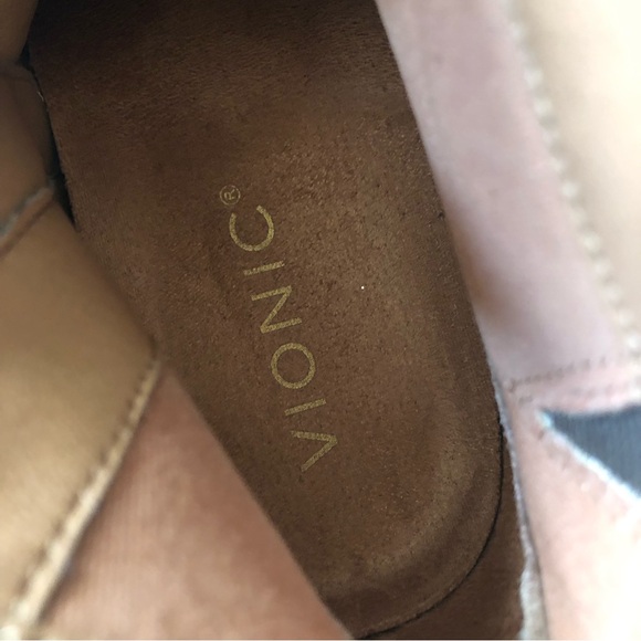 Vionic Madeline suede taupe stacked heel bootie boots - Picture 4 of 6